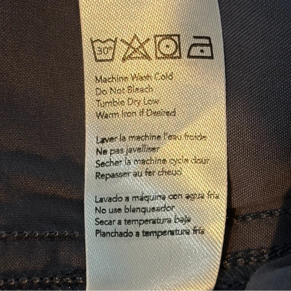 tasc Motion 9" short in deep indigo - Picture 11 of 15